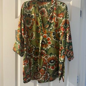 Cute. Long Sleeve Top!